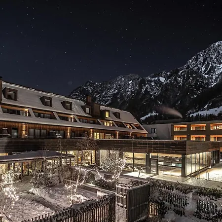 TRAUBE BRAZ Alpen Spa Golf Hotel-2